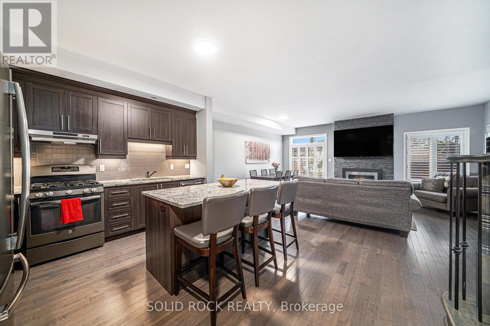 283 King Street, Carleton Place, Ontario  K7C 0C8 - Photo 6 - X12214225