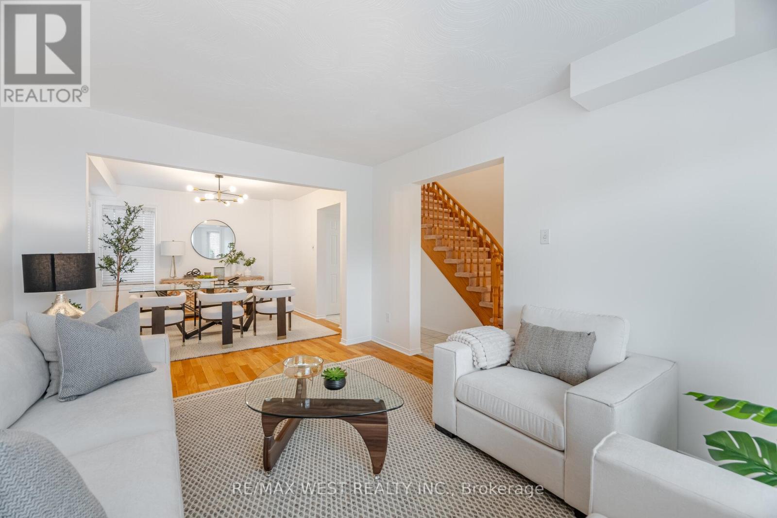 37 Killaloe Crescent, Halton Hills, Ontario  L7G 5N2 - Photo 9 - W12214067