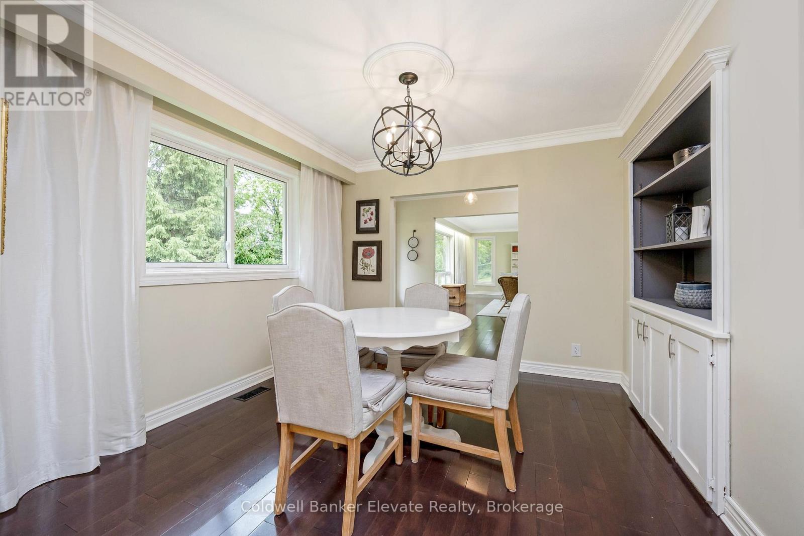 25 Caroline Street, Halton Hills (Georgetown), Ontario  L7G 2J5 - Photo 14 - W12214118