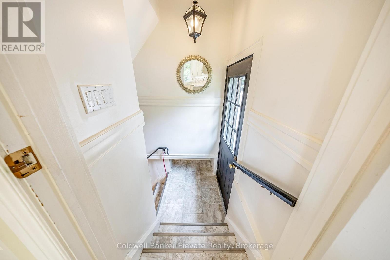 25 Caroline Street, Halton Hills (Georgetown), Ontario  L7G 2J5 - Photo 24 - W12214118