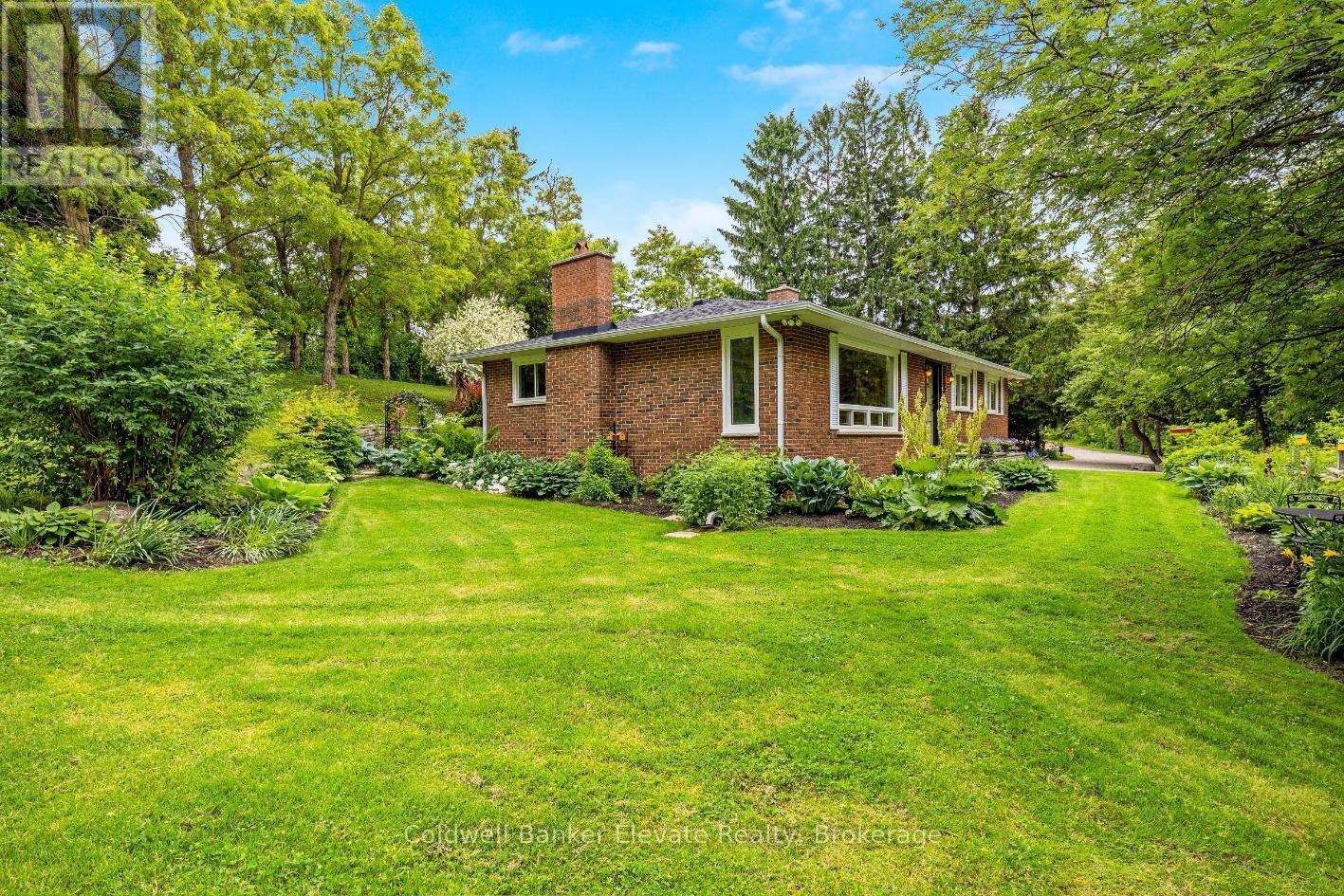 25 Caroline Street, Halton Hills (Georgetown), Ontario  L7G 2J5 - Photo 31 - W12214118