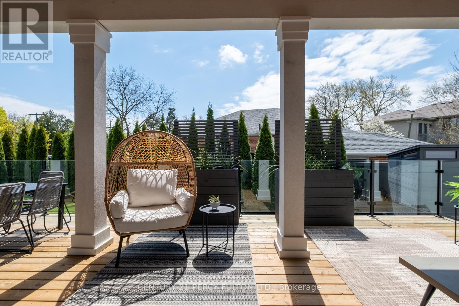 95 Great Oak Drive, Toronto, Ontario  M9A 1N7 - Photo 44 - W12214146