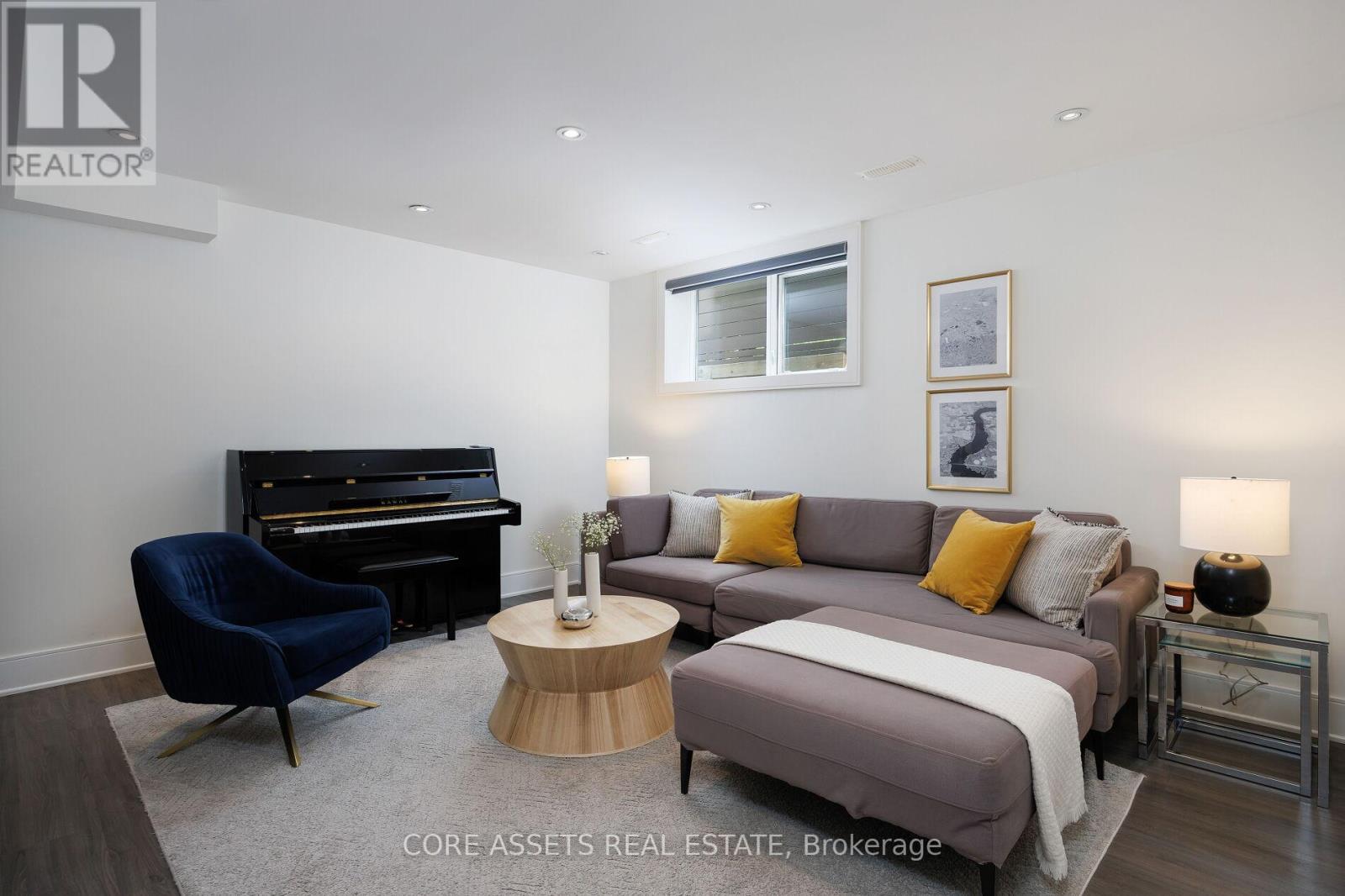 15 Beresford Avenue, Toronto (High Park-Swansea), Ontario  M6S 3A9 - Photo 39 - W12214161