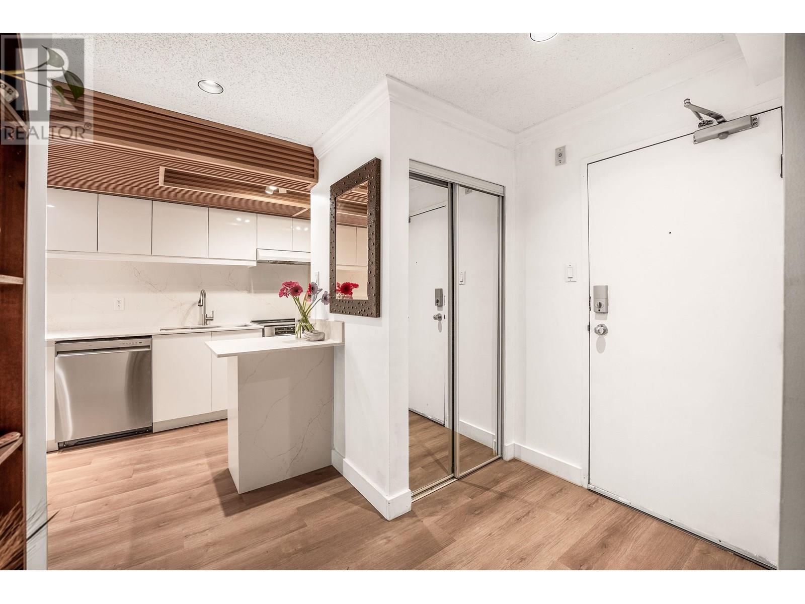 216 1500 Pendrell Street, Vancouver, British Columbia  V6G 3A5 - Photo 3 - R3014504
