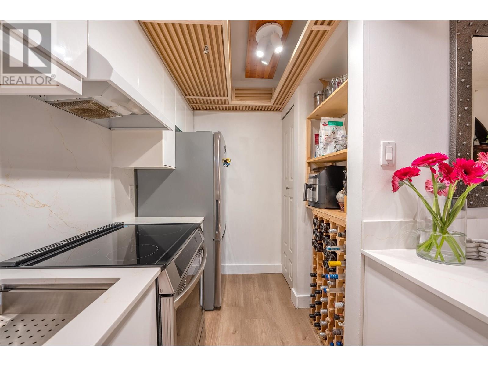 216 1500 Pendrell Street, Vancouver, British Columbia  V6G 3A5 - Photo 6 - R3014504