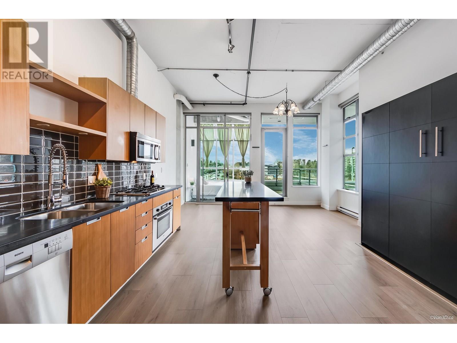307 495 W 6th Avenue, Vancouver, British Columbia  V5Y 1L3 - Photo 1 - R3014506