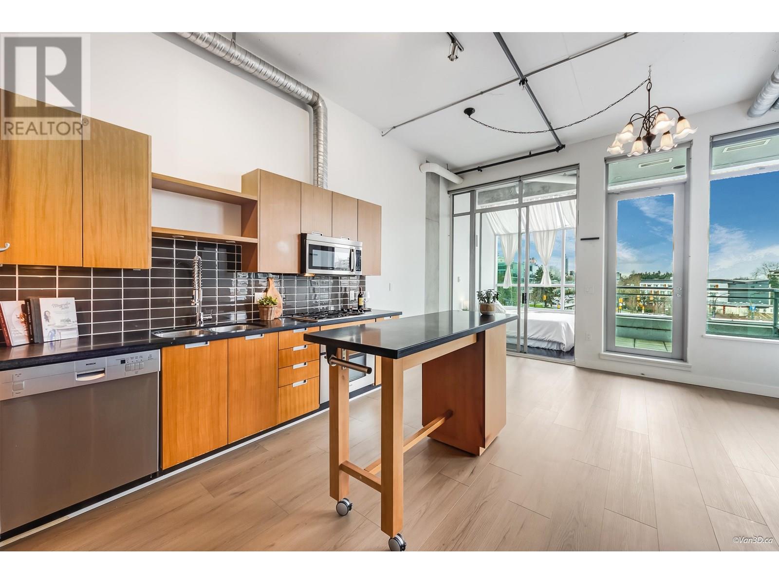 307 495 W 6th Avenue, Vancouver, British Columbia  V5Y 1L3 - Photo 2 - R3014506