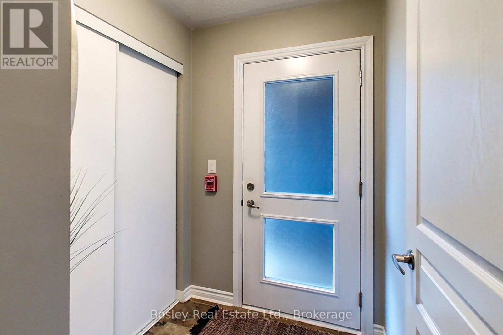 105 - 10 Brandy Lane Drive, Collingwood, Ontario  L9Y 0X4 - Photo 8 - S12214215