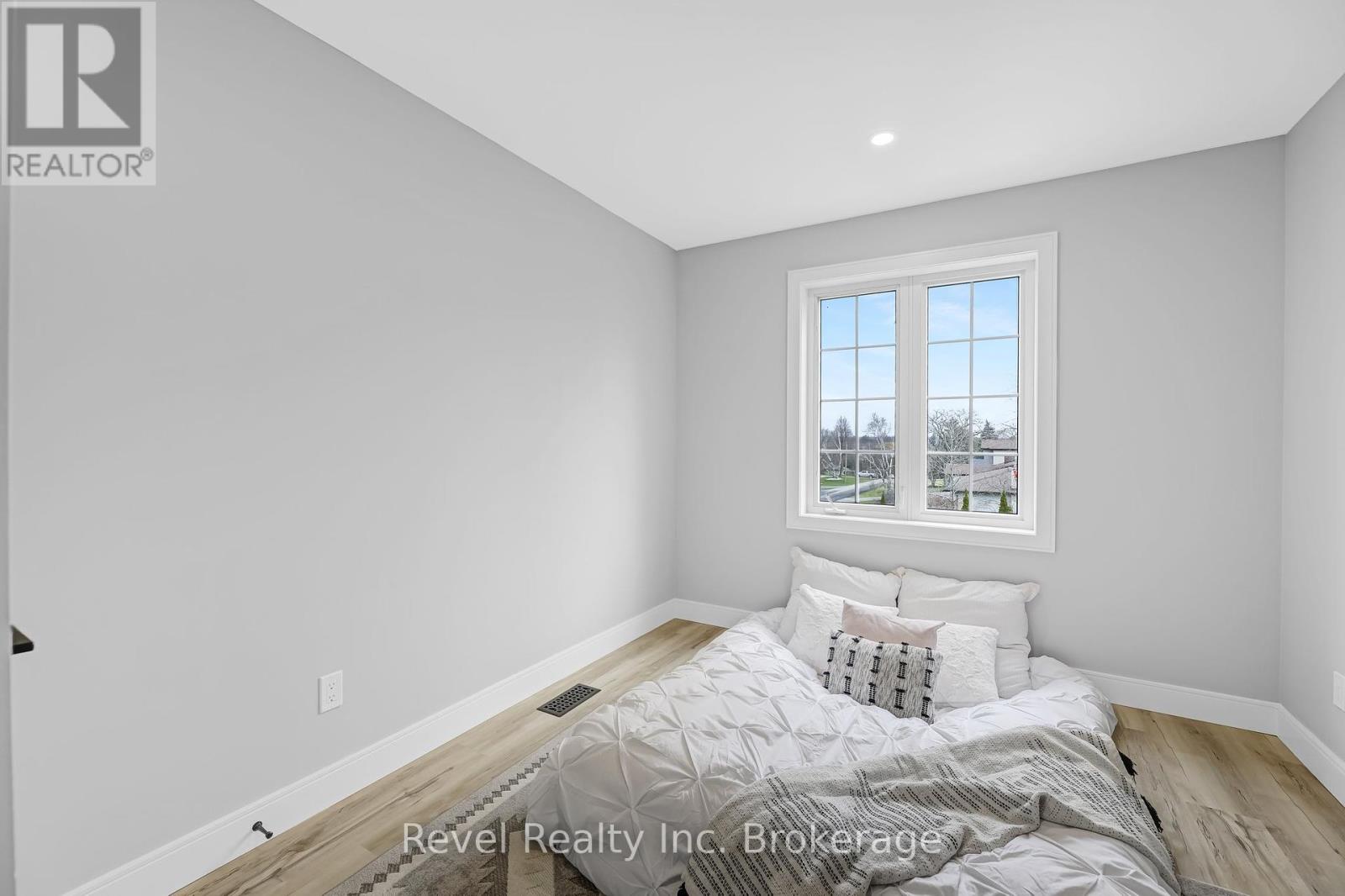 2308 Walker Road, Wilmot, Ontario  N3A 1N2 - Photo 42 - X12214196