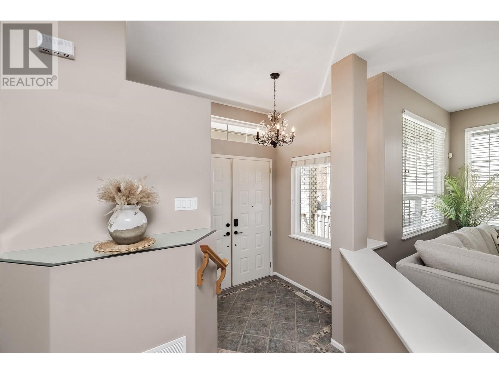 2529 Platinum Lane, Coquitlam, British Columbia  V3E 3L1 - Photo 5 - R3014490