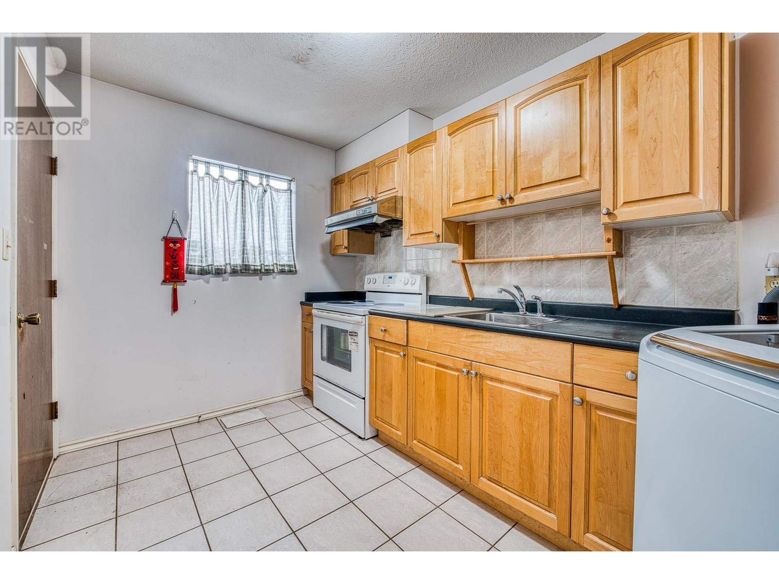6471 Dakota Drive, Richmond, British Columbia  V7C 4X5 - Photo 15 - R3014510