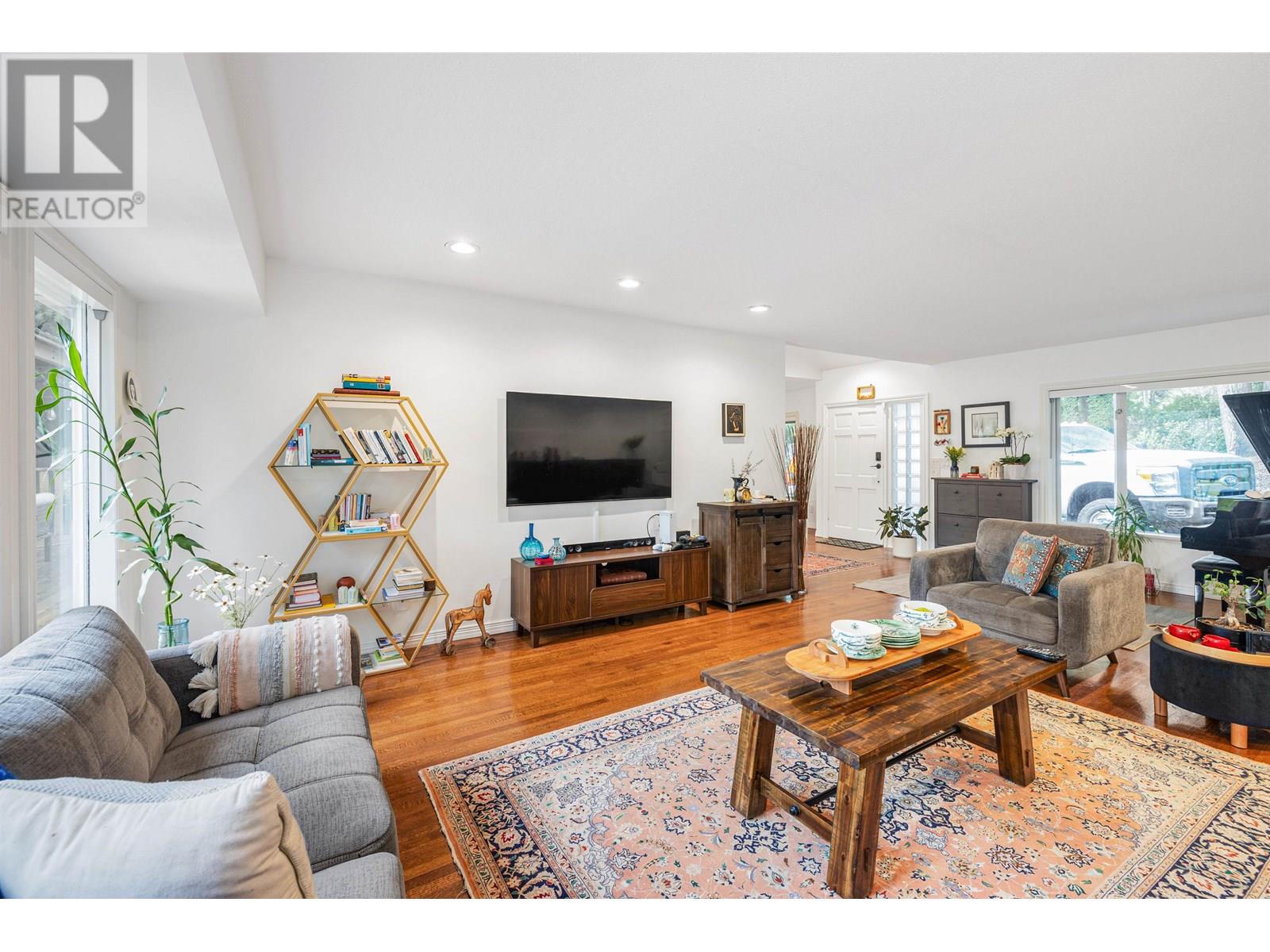 417 Hadden Drive, West Vancouver, British Columbia  V7S 1G1 - Photo 4 - R3014514