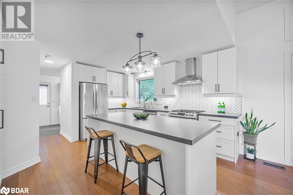 8 Frid Boulevard, Midhurst, Ontario  L9X 0P5 - Photo 23 - 40739812