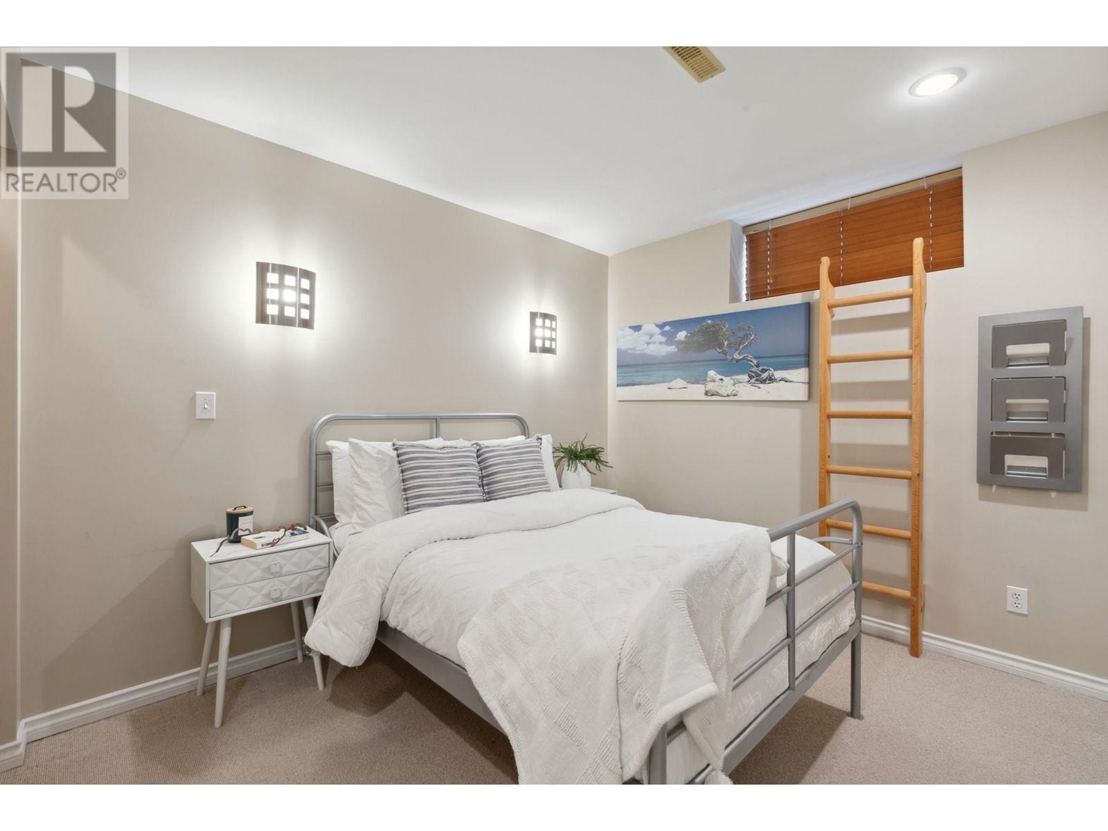 1651 Coldwell Road, North Vancouver, British Columbia  V7G 2N8 - Photo 31 - R3013106