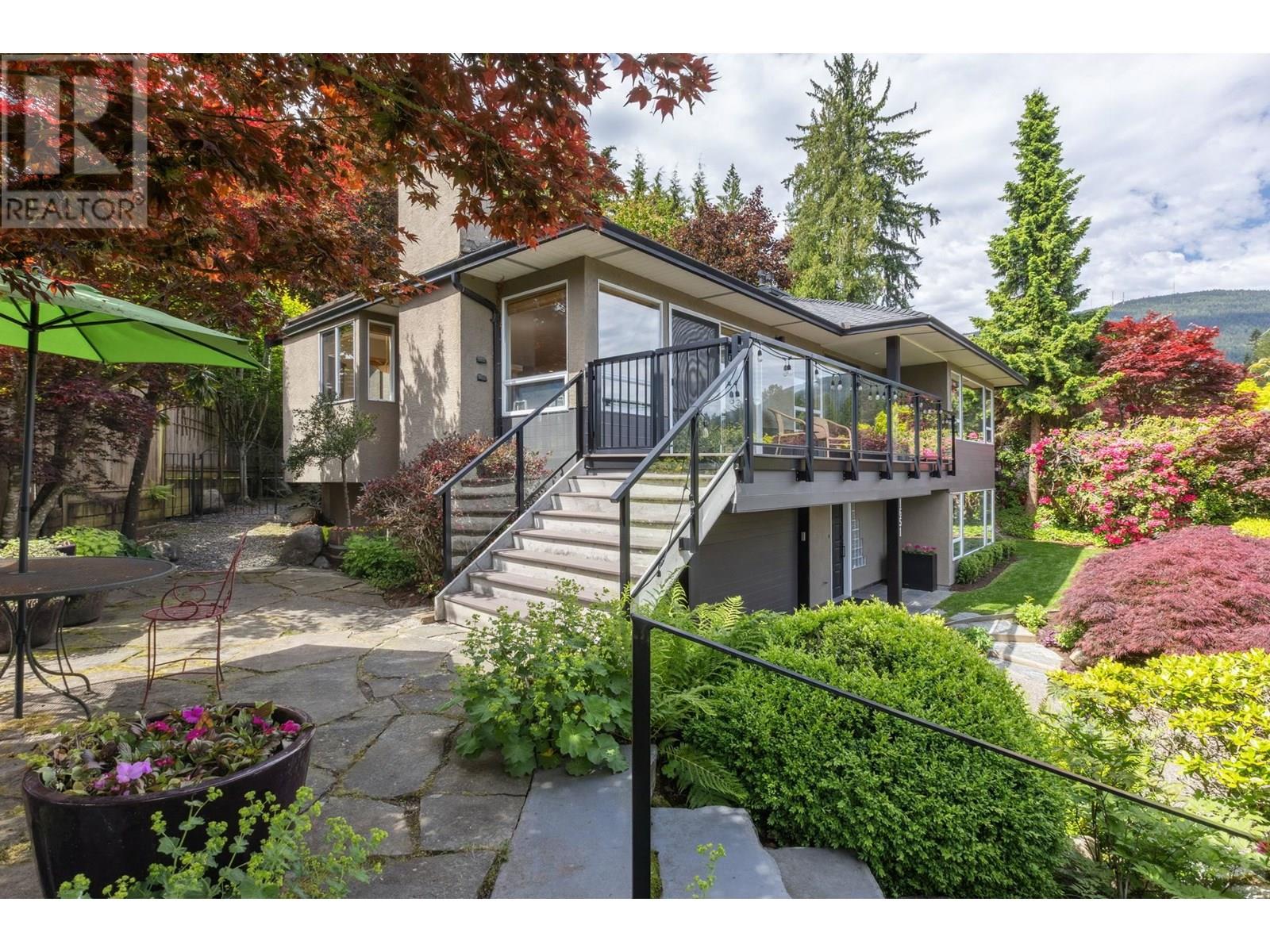 1651 Coldwell Road, North Vancouver, British Columbia  V7G 2N8 - Photo 4 - R3013106