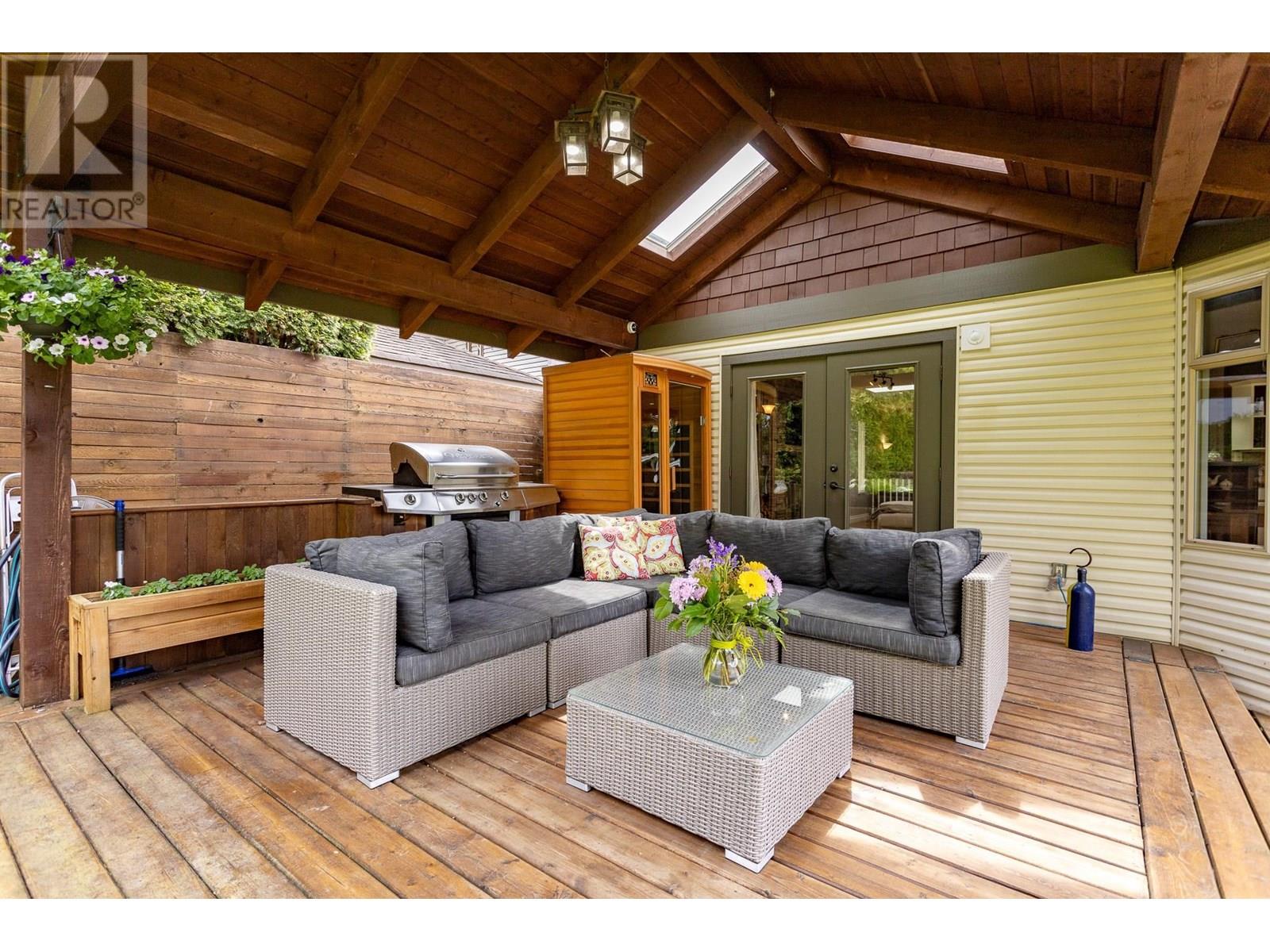 23616 Tamarack Lane, Maple Ridge, British Columbia  V2W 1B3 - Photo 29 - R3002011