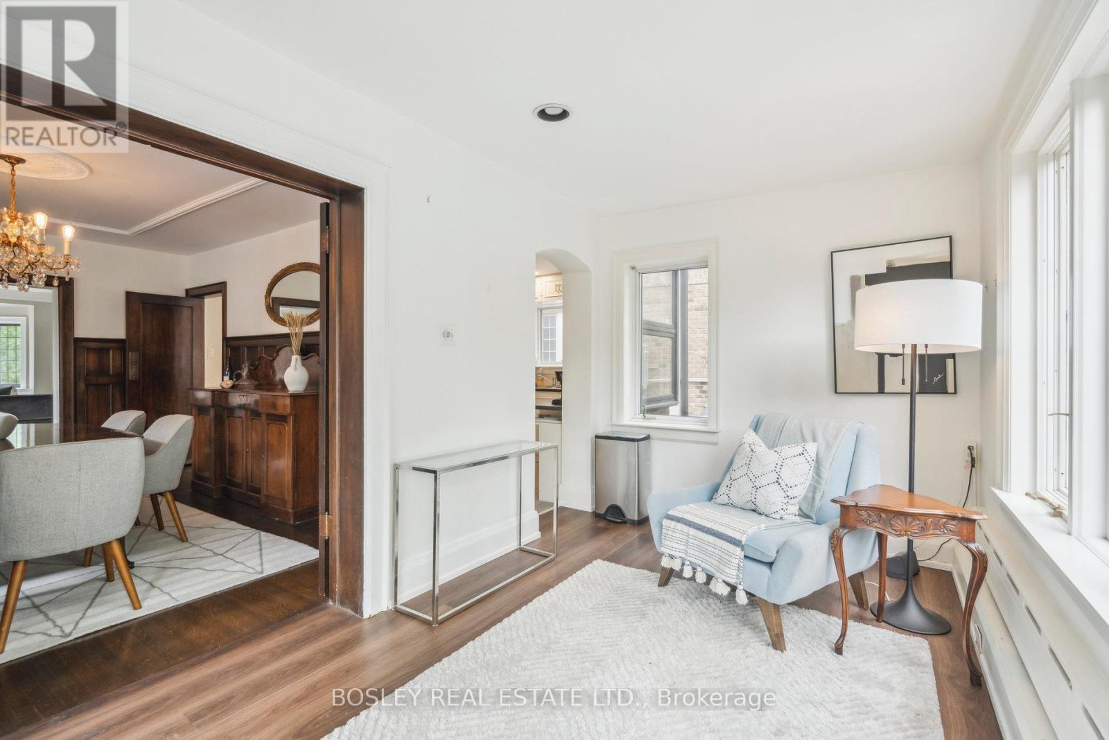 294 Douglas Drive, Toronto, Ontario  M4W 2C2 - Photo 11 - C12214227