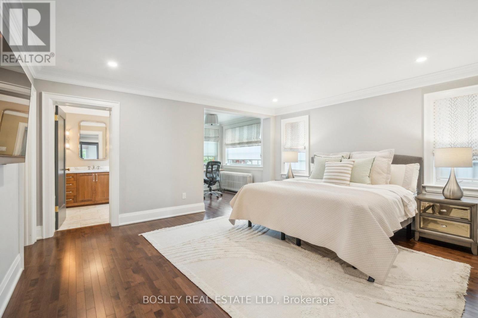 294 Douglas Drive, Toronto, Ontario  M4W 2C2 - Photo 19 - C12214227