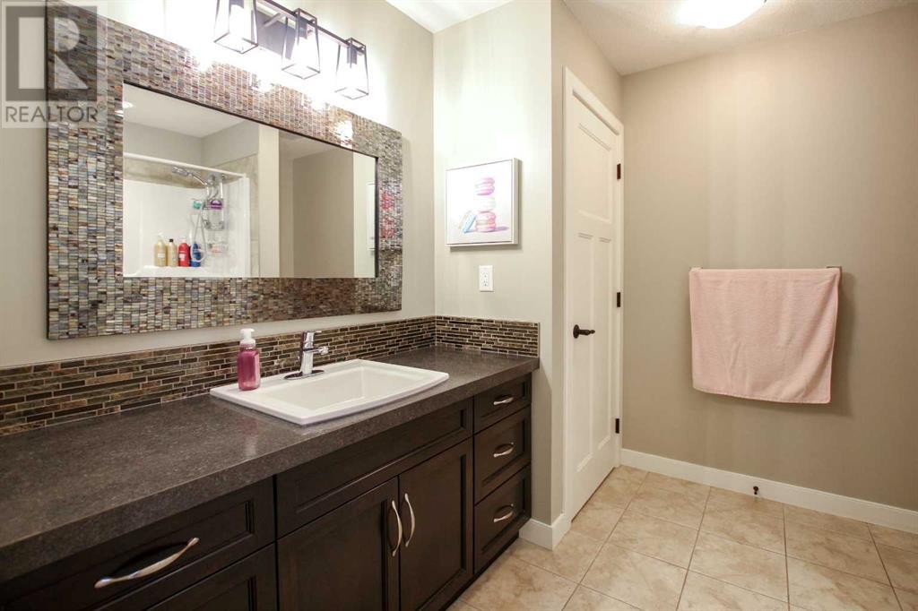 146 Sutherland Close, Red Deer, Alberta  T4R 0L5 - Photo 36 - A2230191