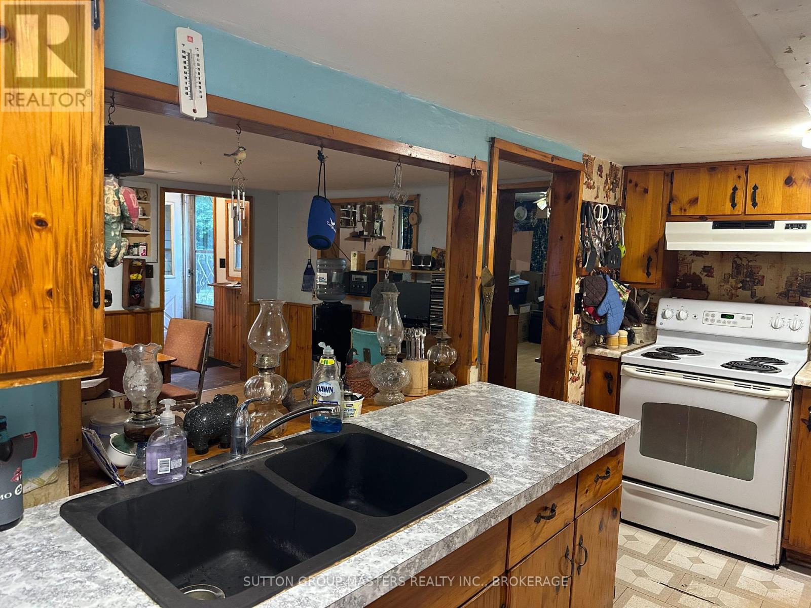 31 White Road, Frontenac (Frontenac South), Ontario  K0H 1T0 - Photo 12 - X12213267