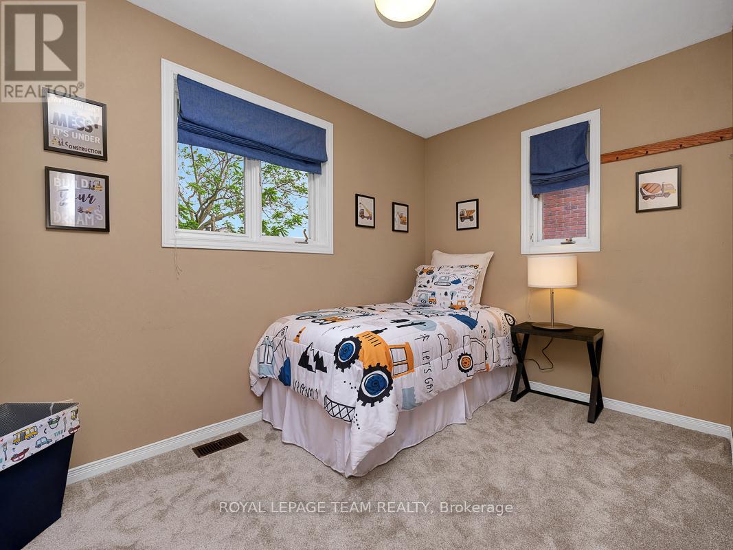 75 Renfrew Avenue, Ottawa, Ontario  K1S 1Z4 - Photo 26 - X12213635
