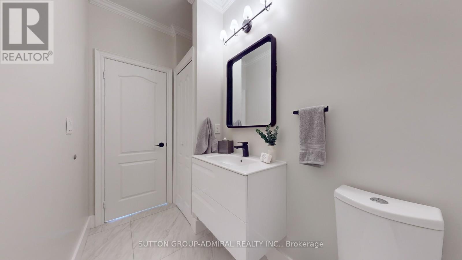 46 Richland Crescent, Brampton, Ontario  L6P 1M8 - Photo 23 - W12209655