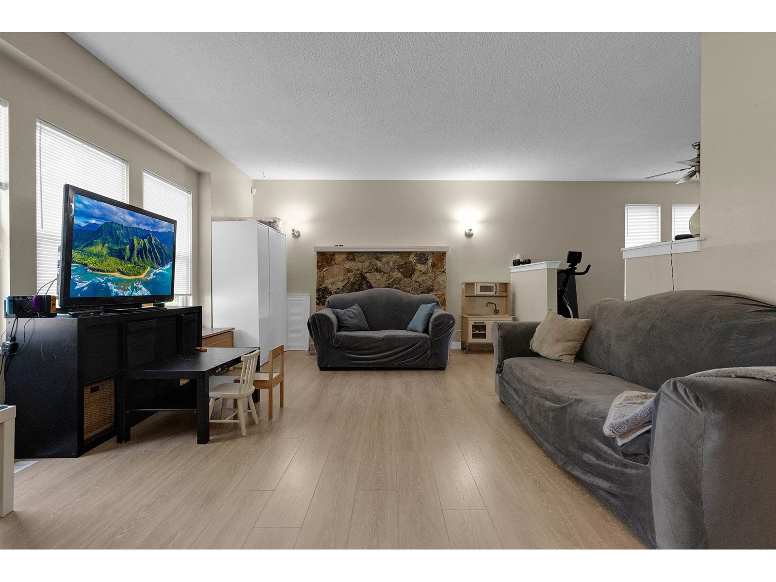 15040 SPENSER DRIVE, surrey, British Columbia