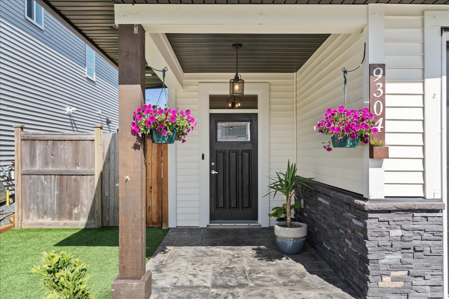 9304 Sitka Place, Chilliwack Proper East, Chilliwack, British Columbia  V2P 0H8 - Photo 5 - R3014186