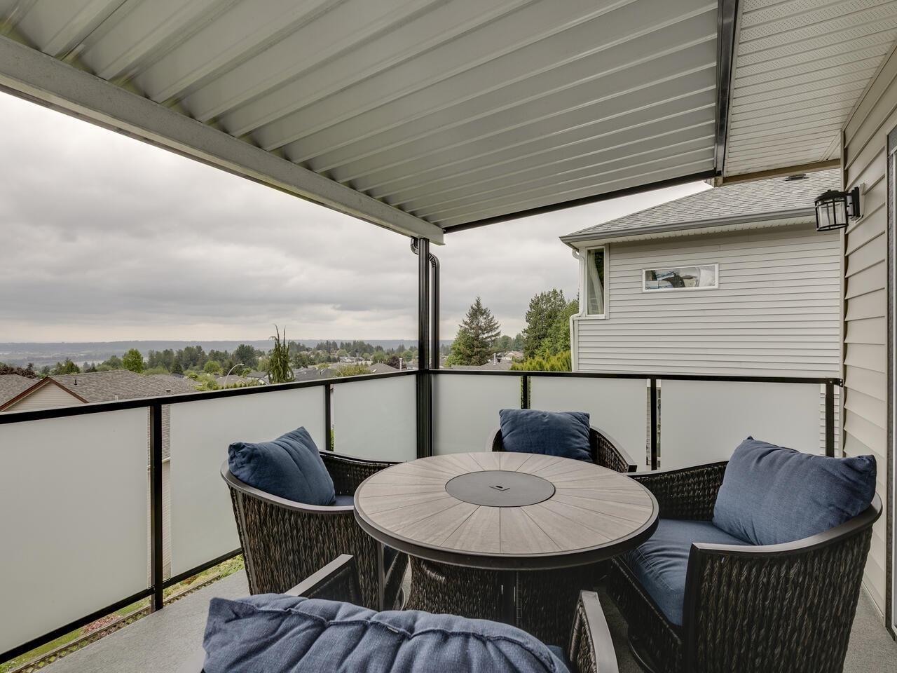 33794 Cherry Avenue, Mission, British Columbia  V2V 2V6 - Photo 4 - R3013792