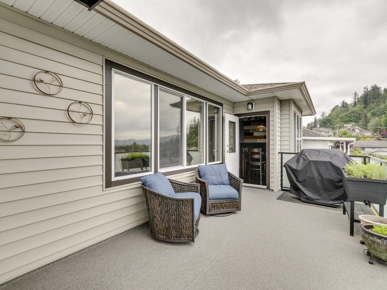 33794 Cherry Avenue, Mission, British Columbia  V2V 2V6 - Photo 5 - R3013792