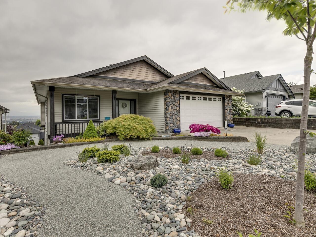 33794 Cherry Avenue, Mission, British Columbia  V2V 2V6 - Photo 2 - R3013792