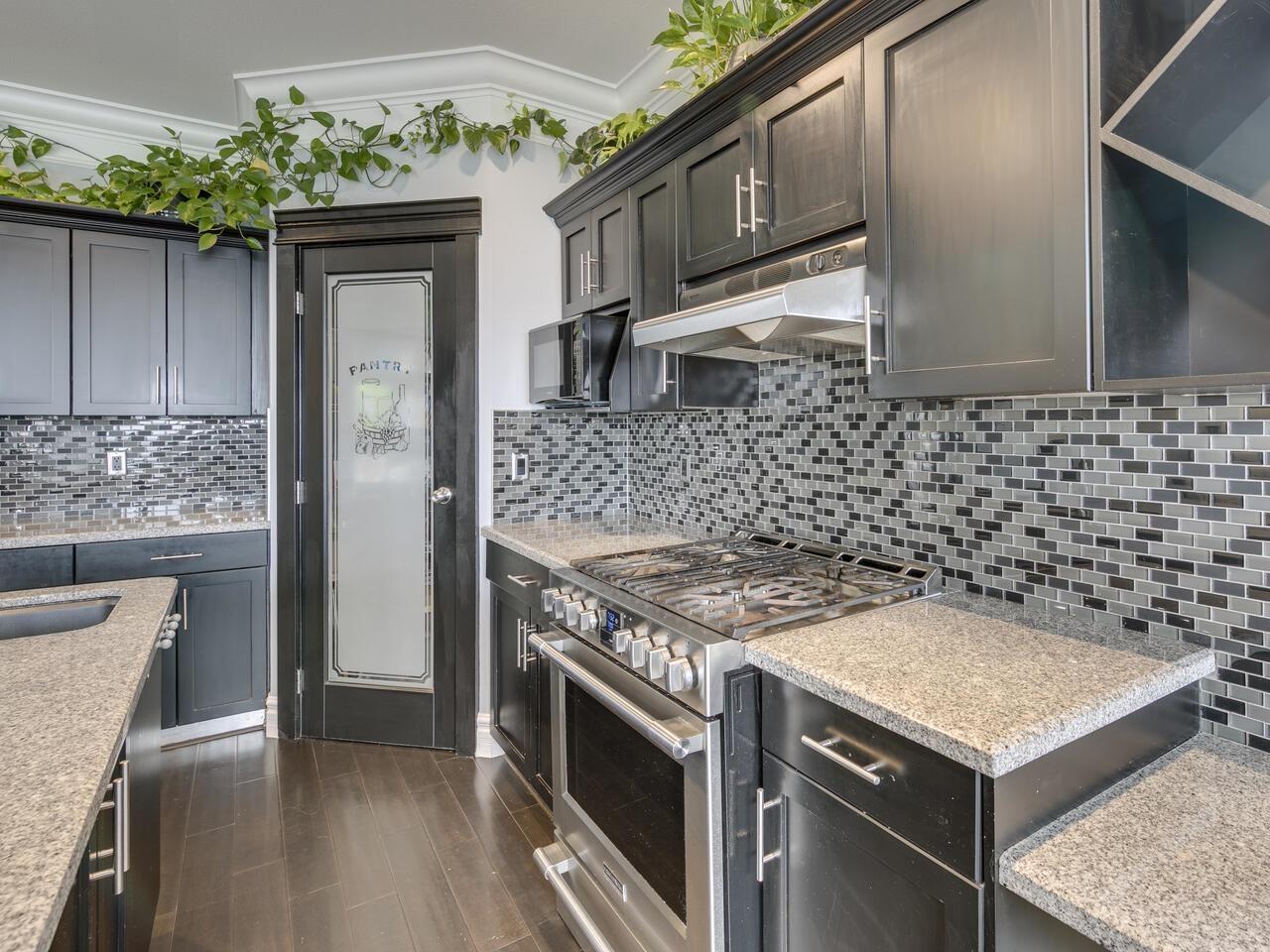 33794 Cherry Avenue, Mission, British Columbia  V2V 2V6 - Photo 15 - R3013792
