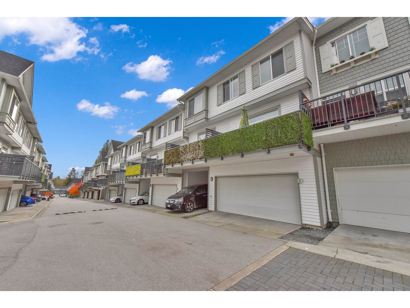 8 8168 136A STREET, surrey, British Columbia