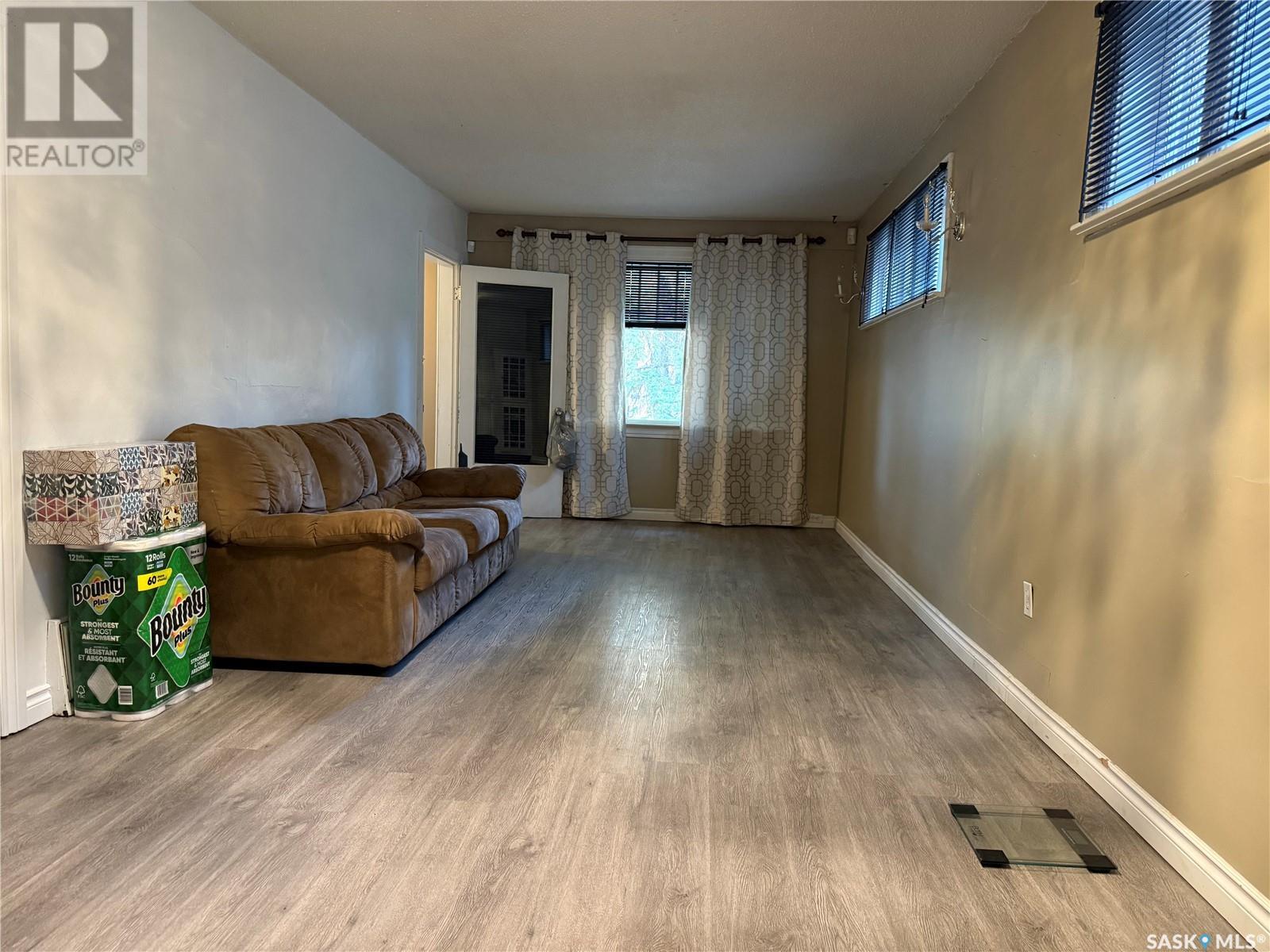 1924 Quebec Street, Regina, Saskatchewan  S4P 1J7 - Photo 4 - SK009197