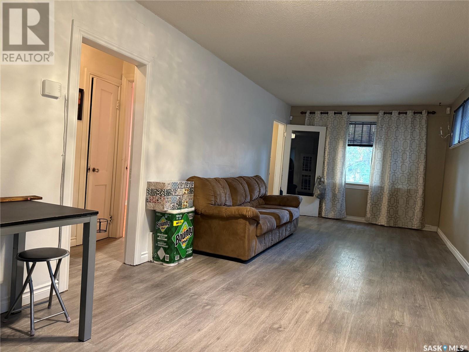 1924 Quebec Street, Regina, Saskatchewan  S4P 1J7 - Photo 5 - SK009197