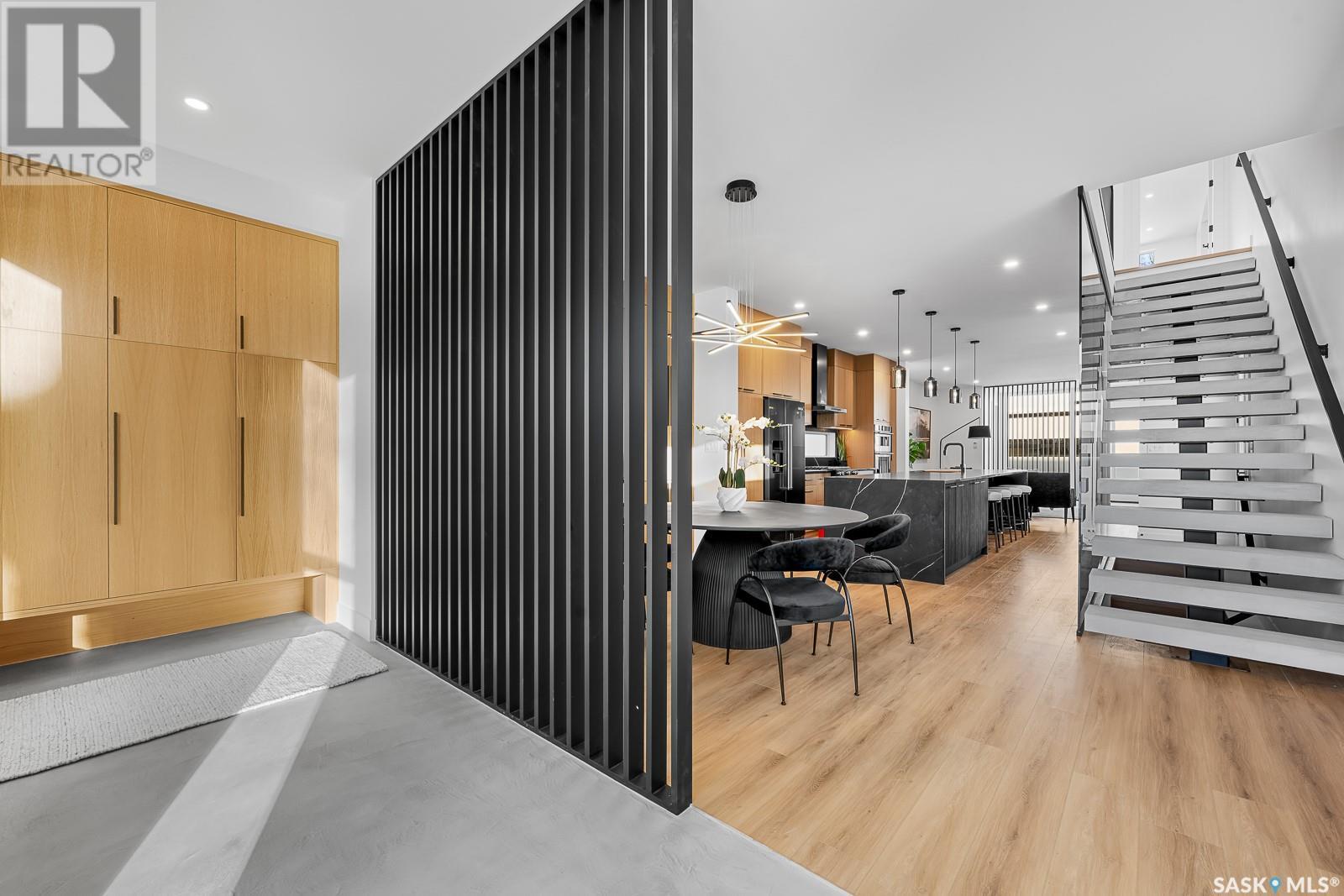 Property at 3061 Montague STREET image 3