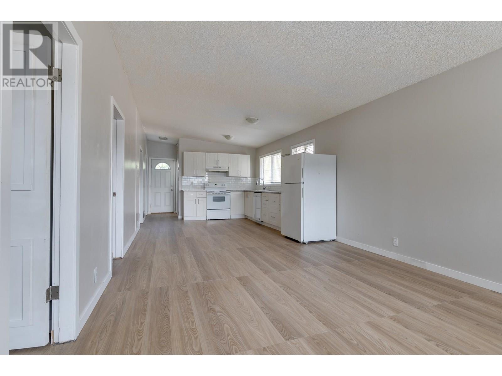 545 Ewert Street, Prince George, British Columbia  V2M 2N8 - Photo 3 - R3014524