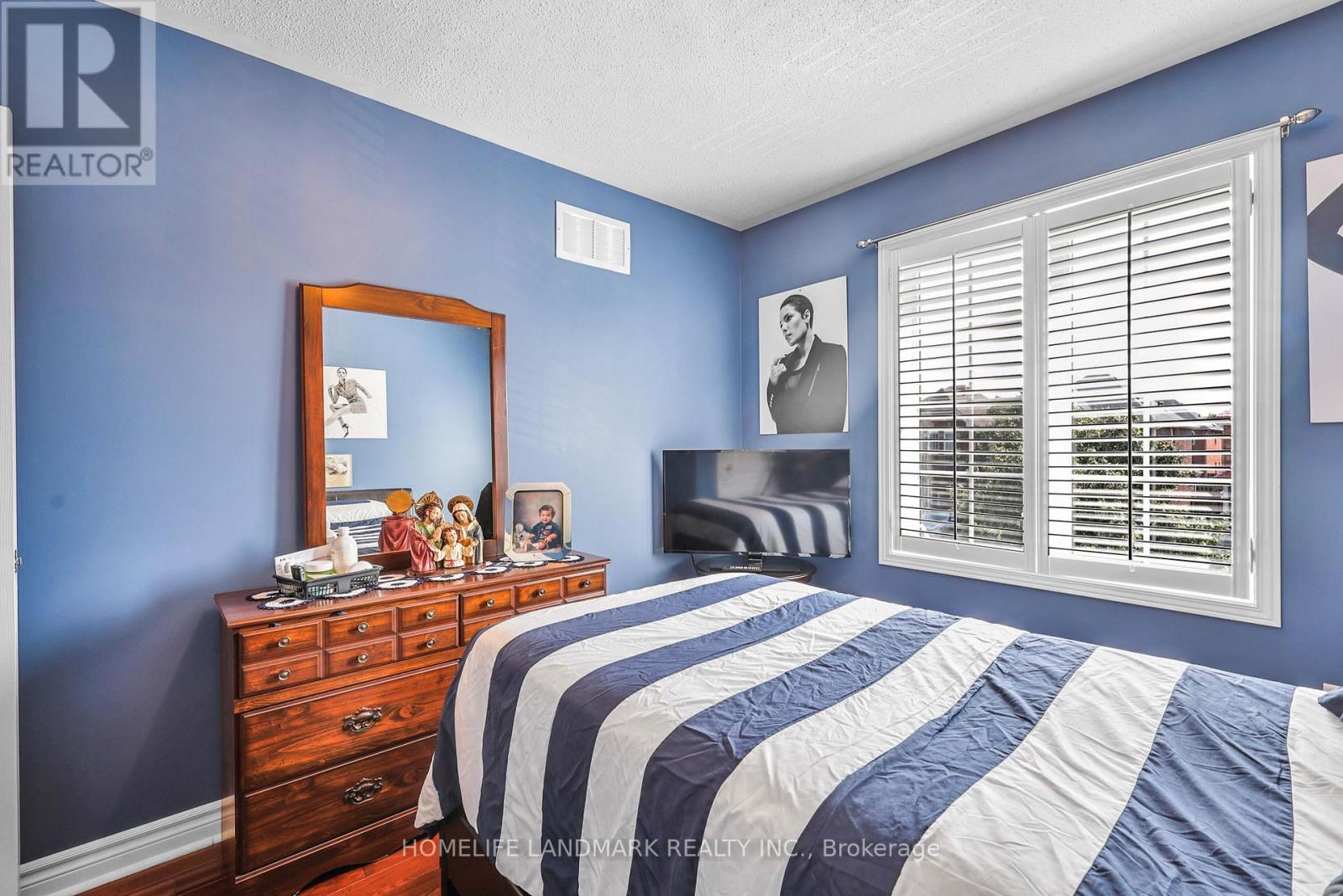 4891 Marble Arch Mews S, Mississauga, Ontario  L5M 7P7 - Photo 19 - W12214189