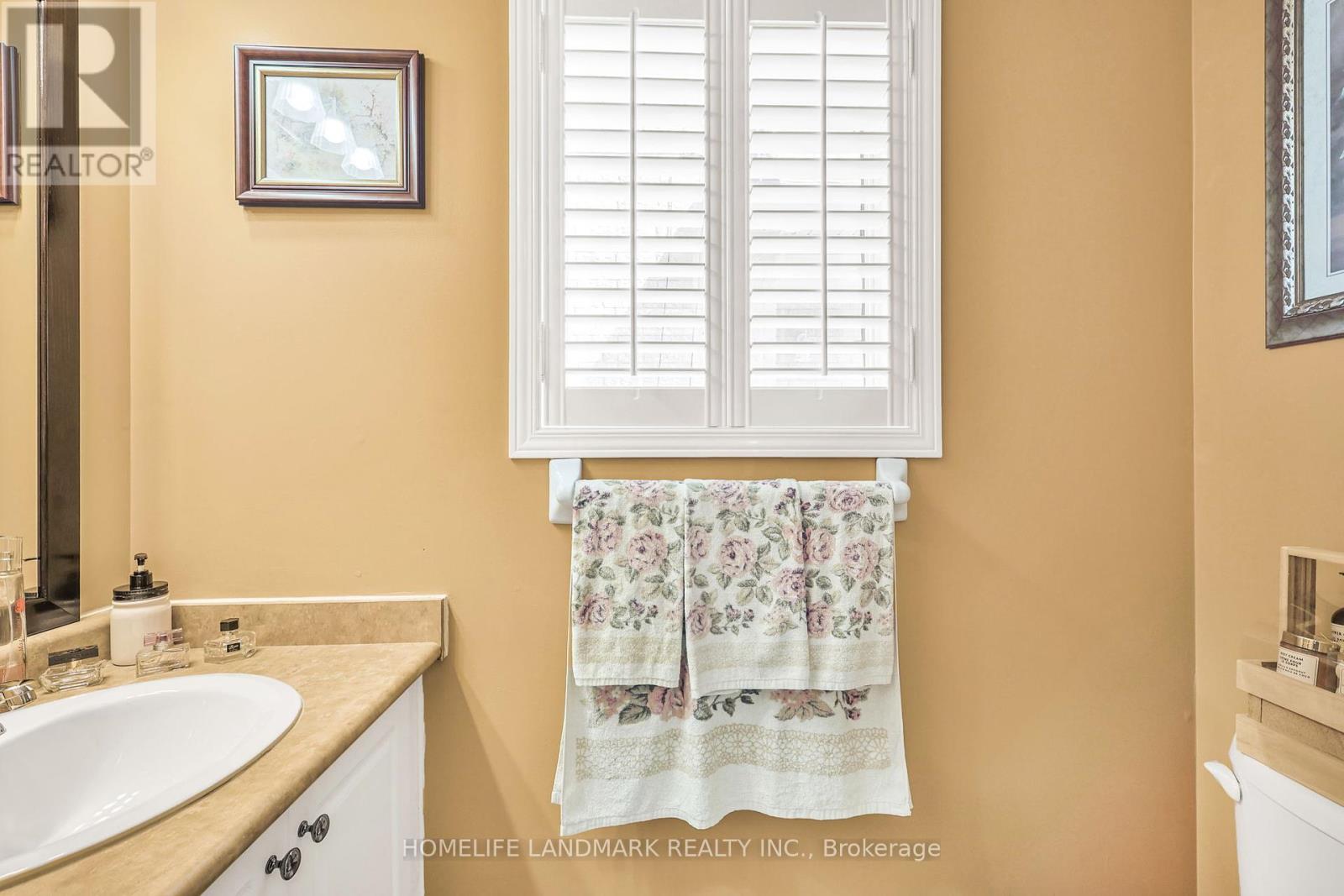 4891 Marble Arch Mews S, Mississauga, Ontario  L5M 7P7 - Photo 23 - W12214189