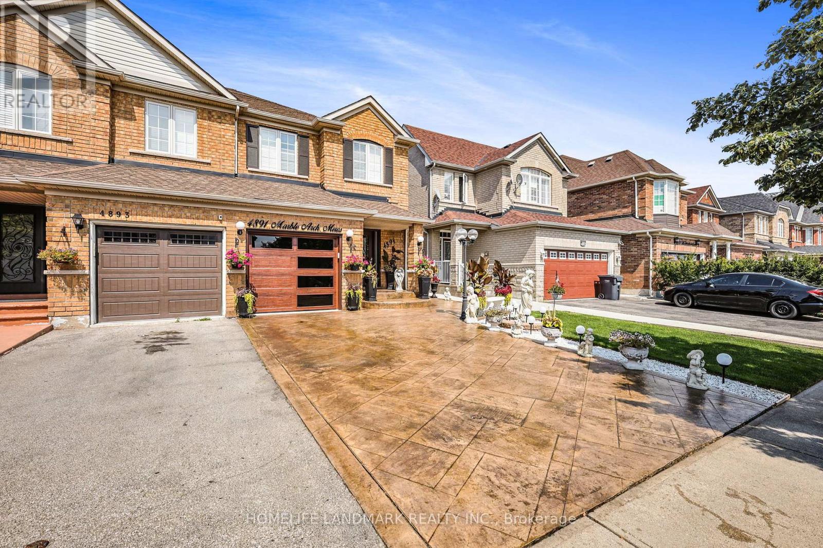 4891 Marble Arch Mews S, Mississauga, Ontario  L5M 7P7 - Photo 3 - W12214189