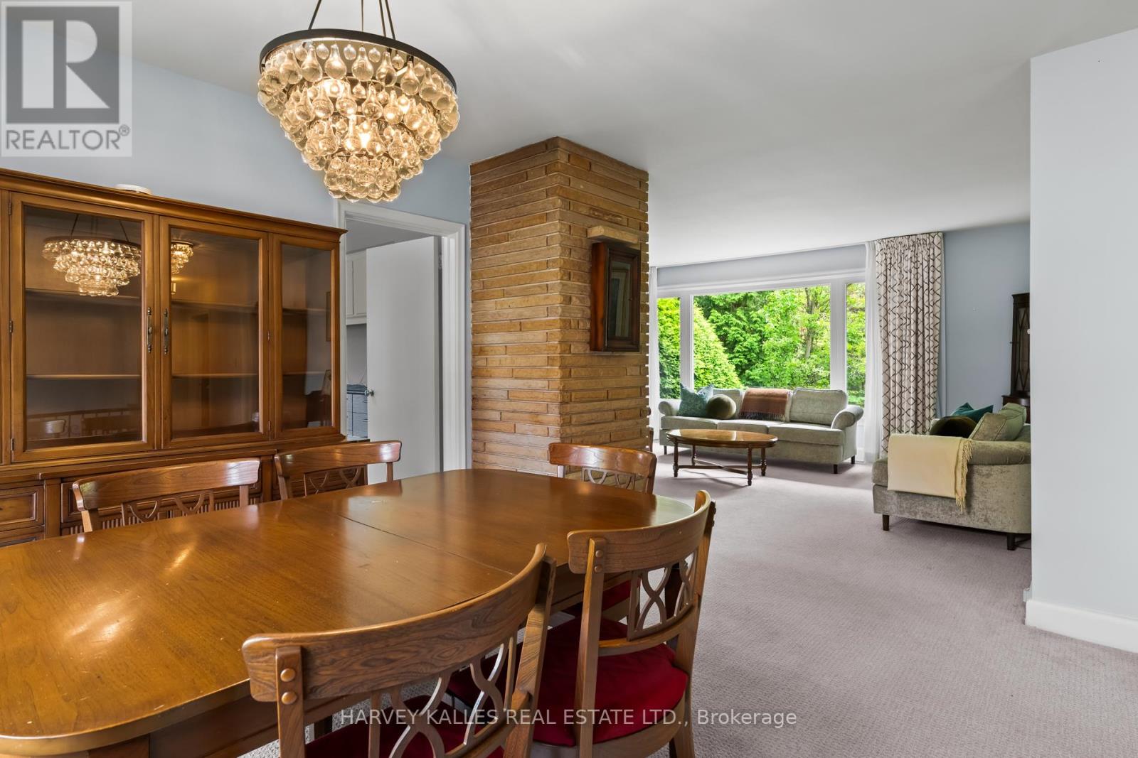 43 Hartfield Road, Toronto (Edenbridge-Humber Valley), Ontario  M9A 3C8 - Photo 11 - W12214193