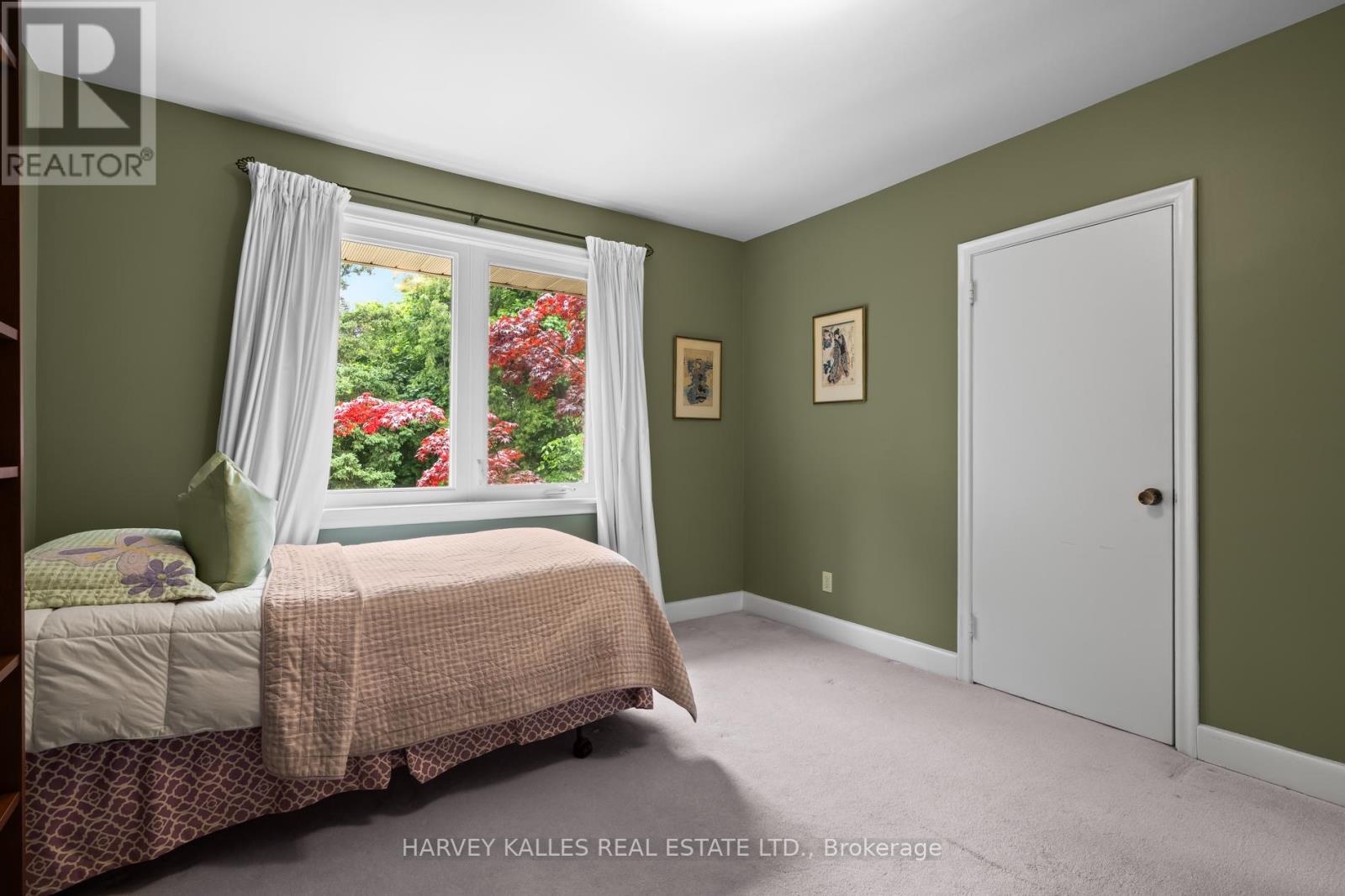 43 Hartfield Road, Toronto (Edenbridge-Humber Valley), Ontario  M9A 3C8 - Photo 19 - W12214193