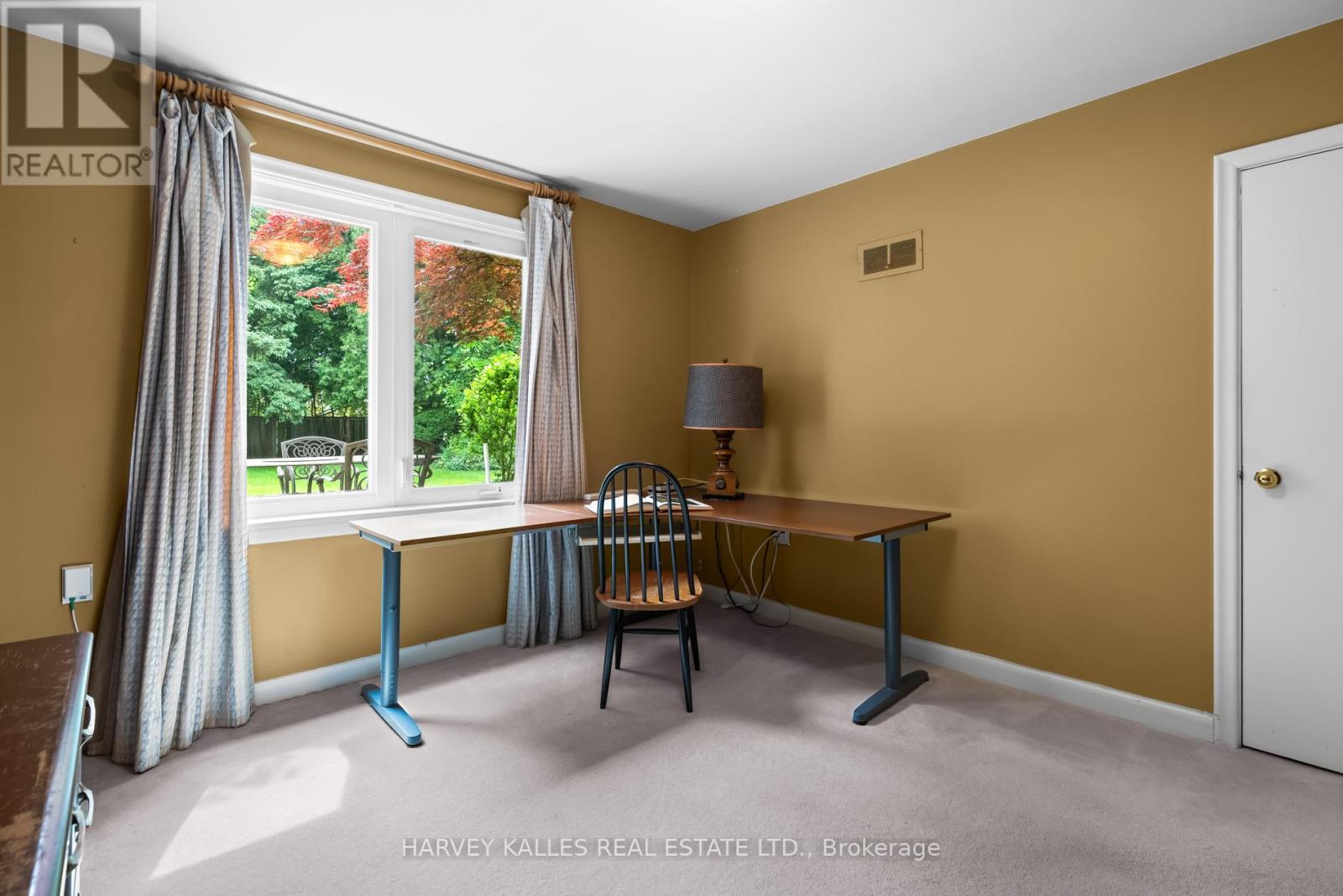 43 Hartfield Road, Toronto (Edenbridge-Humber Valley), Ontario  M9A 3C8 - Photo 22 - W12214193
