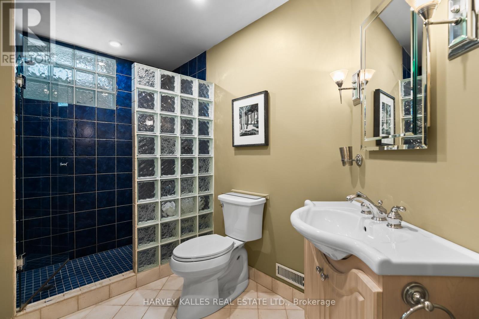 43 Hartfield Road, Toronto (Edenbridge-Humber Valley), Ontario  M9A 3C8 - Photo 29 - W12214193