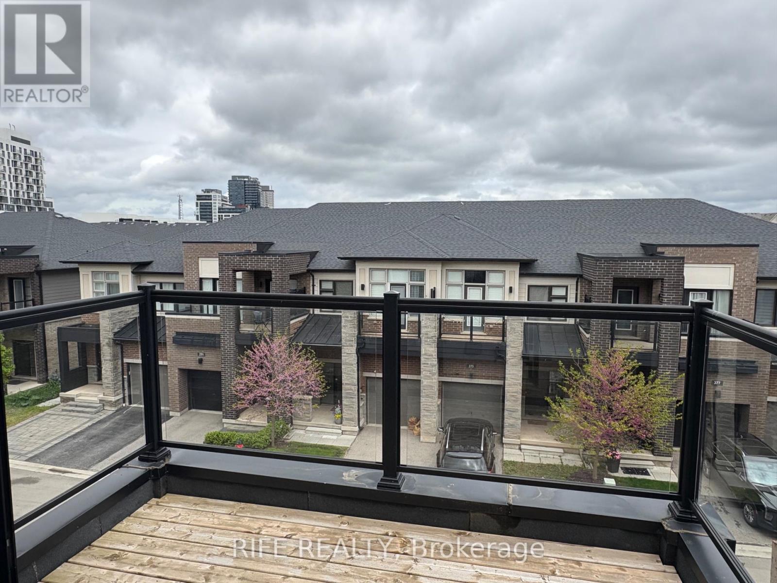 370 Athabasca Common, Oakville, Ontario  L6H 0R5 - Photo 17 - W12214209