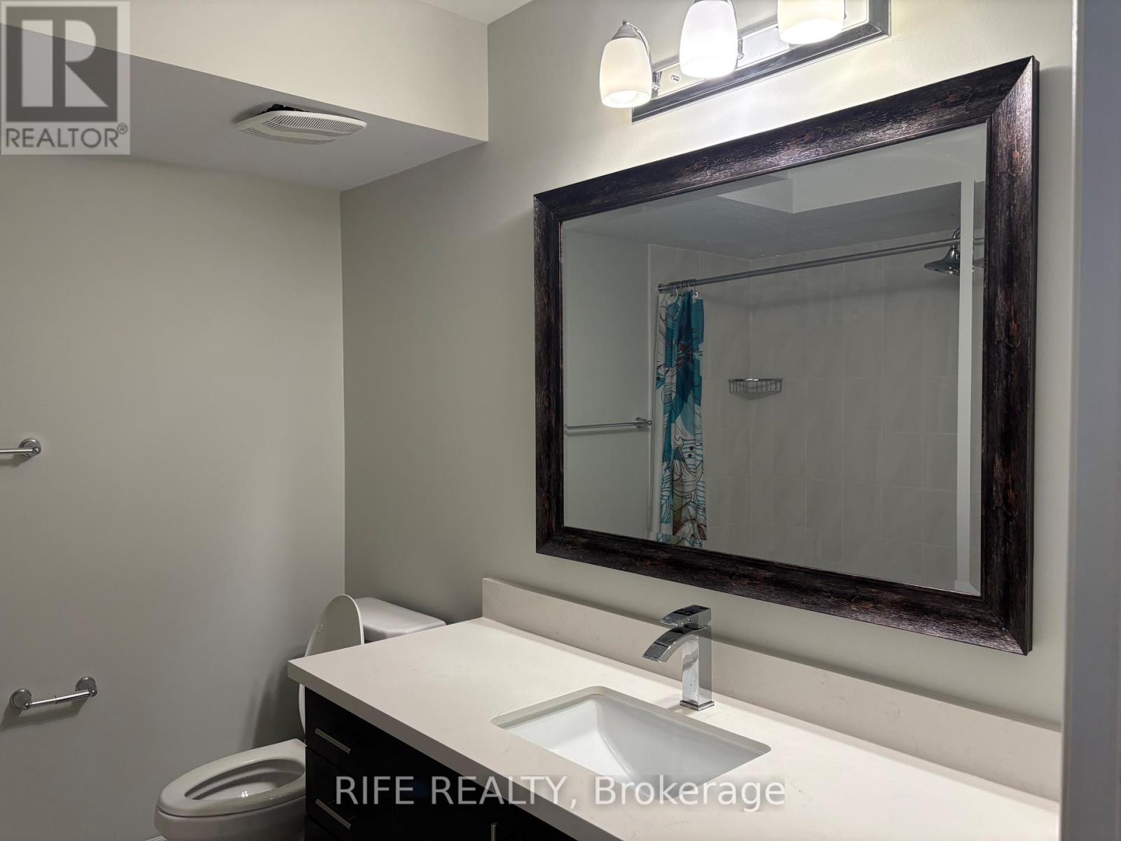 370 Athabasca Common, Oakville, Ontario  L6H 0R5 - Photo 8 - W12214209