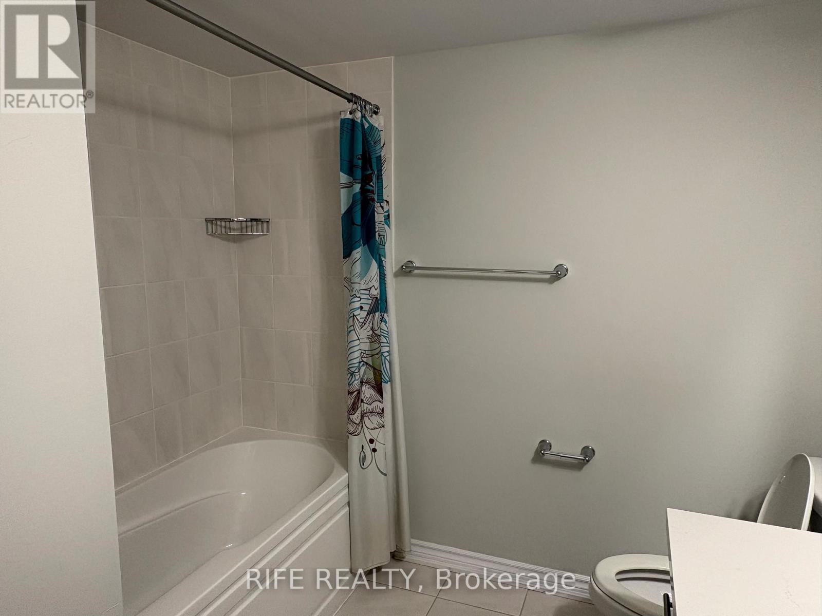 370 Athabasca Common, Oakville, Ontario  L6H 0R5 - Photo 9 - W12214209