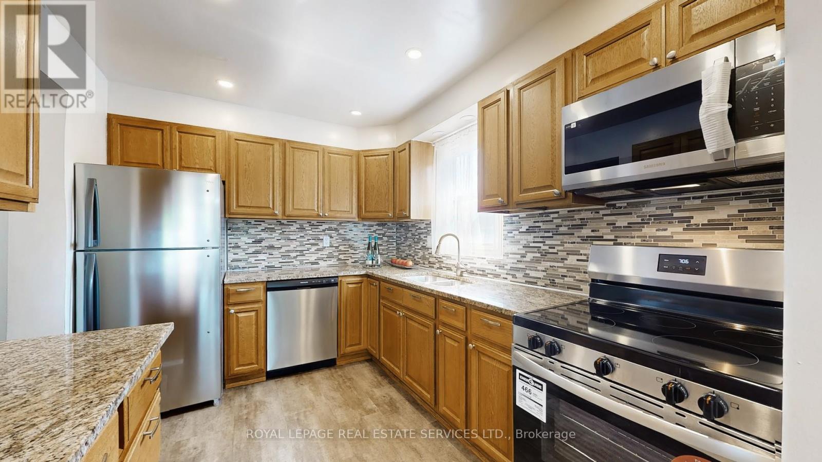 42 - 4111 Arbour Green Drive, Mississauga, Ontario  L5L 2Z2 - Photo 15 - W12211257