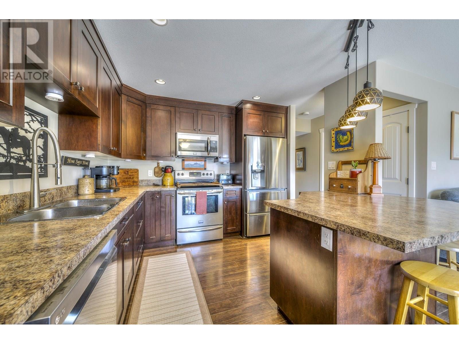 549 Singh Street, Kamloops, British Columbia  V2B 5C3 - Photo 8 - 10351744