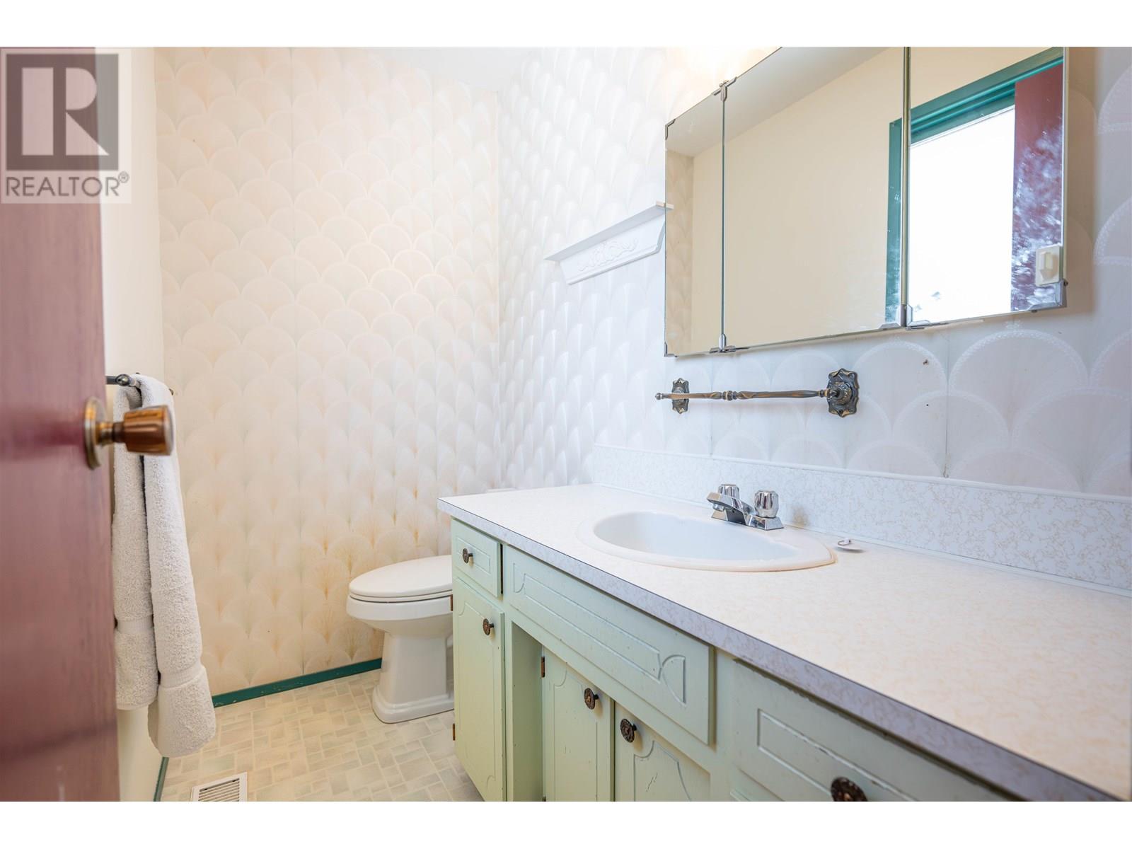 4878 1st Avenue, Prince George, British Columbia  V2M 6E5 - Photo 10 - R3014384